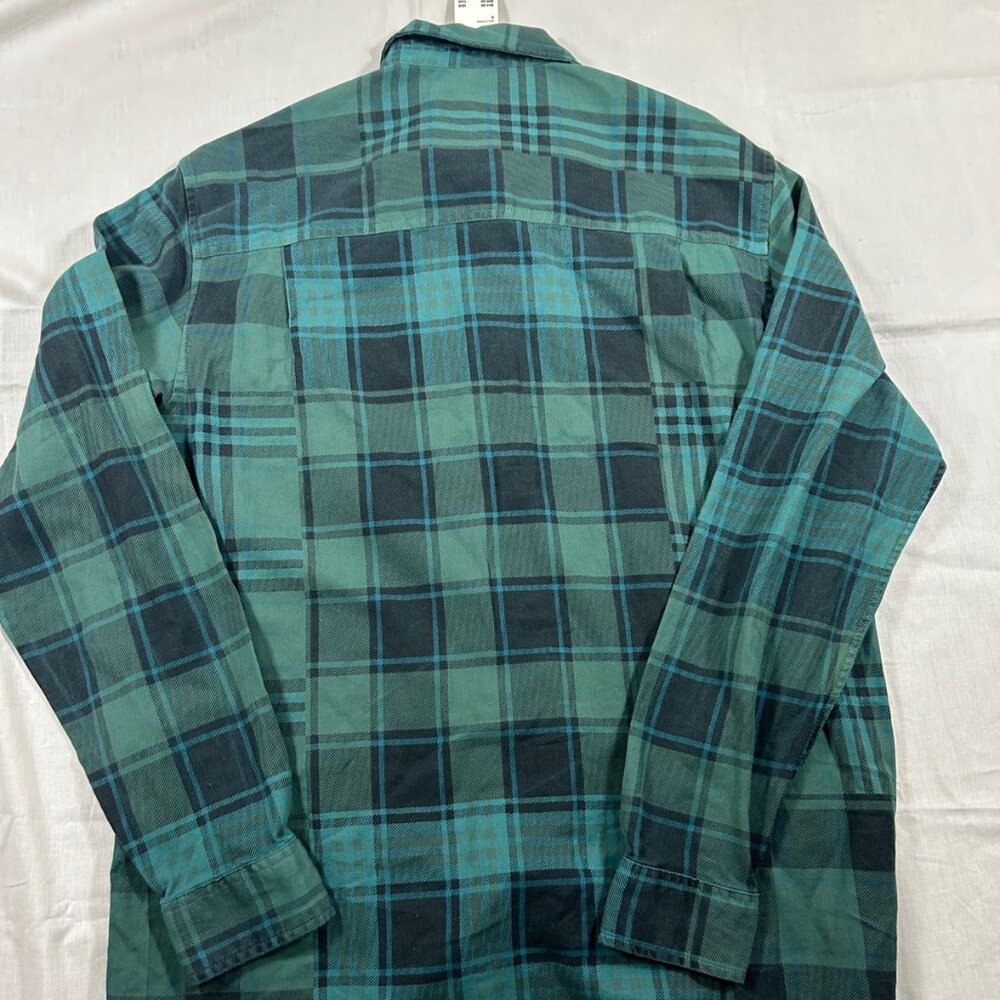 Urban Outfitters New BDG green Plaid Flannel Shirt Small NWT - Picture 3 of 7